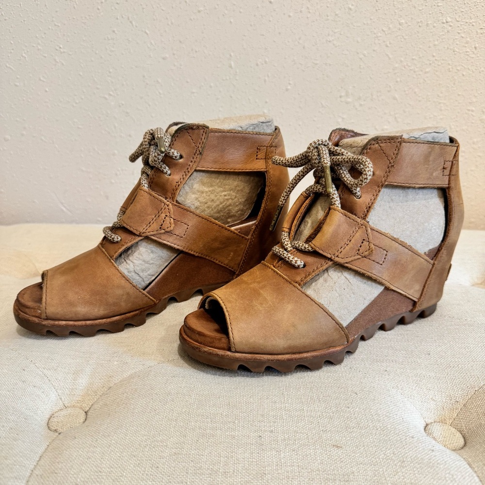 Sorel Joanie II Lace up Brown Leather Wedge Sandals 7.5